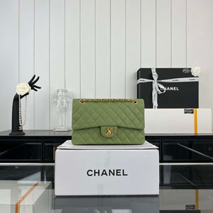 Chanel A01112 Flap Classic 11.12 Handbag Grained Calfskin & Gold-Tone Metal Green - Default Title - View 1