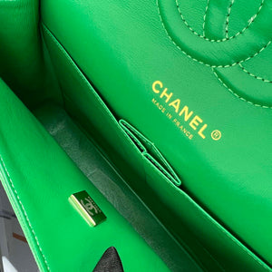 Chanel A01112 Flap Classic 11.12 Handbag Grained Calfskin & Gold-Tone Metal Kelly Green - Default Title - View 9