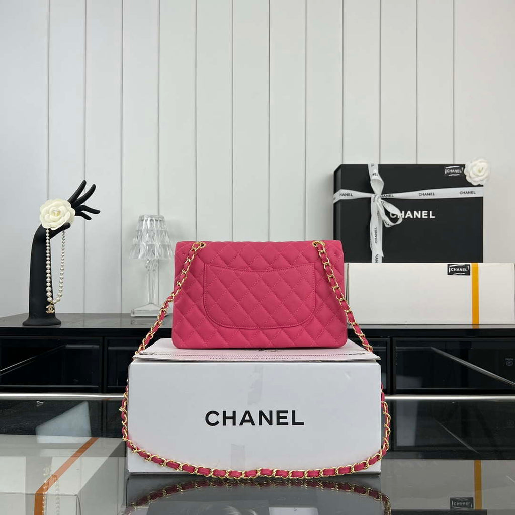 Chanel A01112 Flap Classic 11.12 Handbag Grained Calfskin & Gold-Tone Metal Rose red