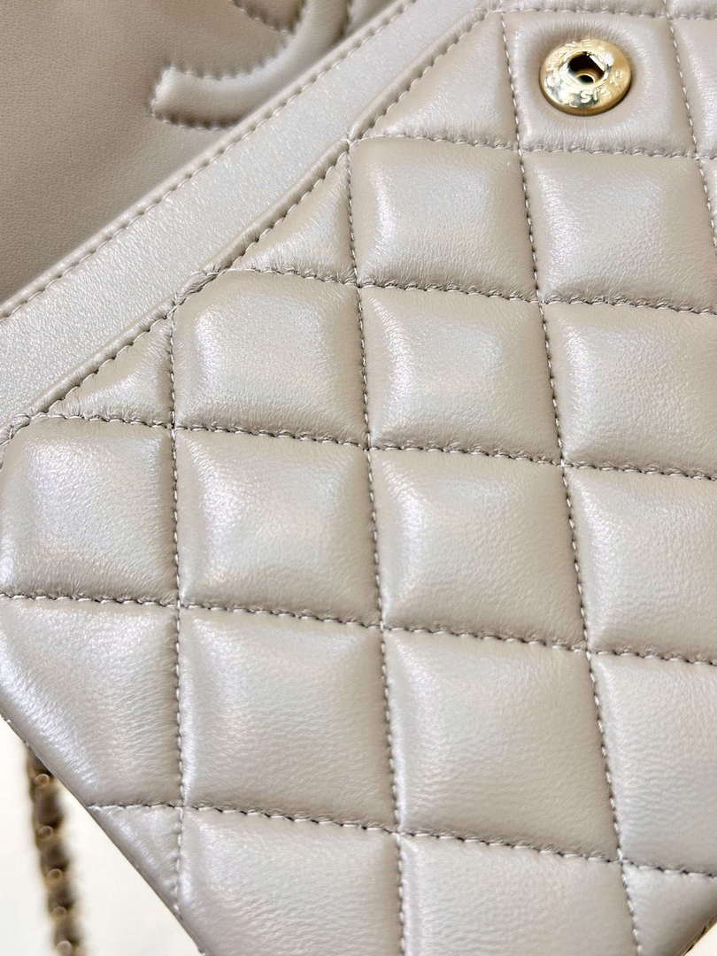 Chanel A01112 Flap Classic 11.12 Handbag Gray Lambskin Gold - Default Title - View 18