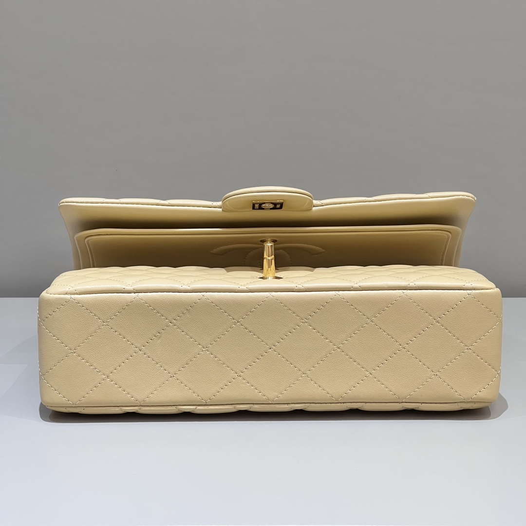 Chanel A01112 Flap Classic 11.12 Handbag Haas Lambskin & Gold-Tone Metal Apricot - Light Gold - View 4