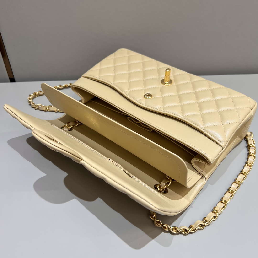 Chanel A01112 Flap Classic 11.12 Handbag Haas Lambskin & Gold-Tone Metal Apricot - Light Gold - View 5