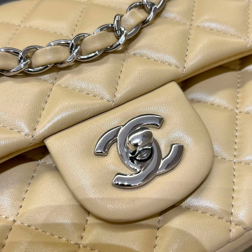 Chanel A01112 Flap Classic 11.12 Handbag Haas Lambskin & Gold-Tone Metal Apricot