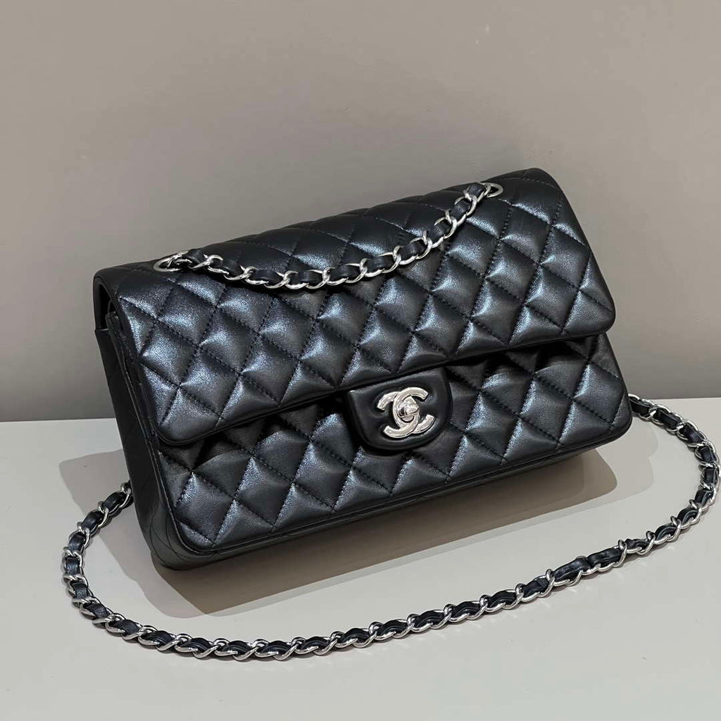 Chanel A01112 Flap Classic 11.12 Handbag Haas Lambskin & Gold-Tone Metal Black