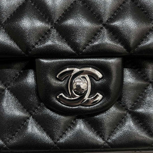 Chanel A01112 Flap Classic 11.12 Handbag Haas Lambskin & Gold-Tone Metal Black - Light Gold - View 8