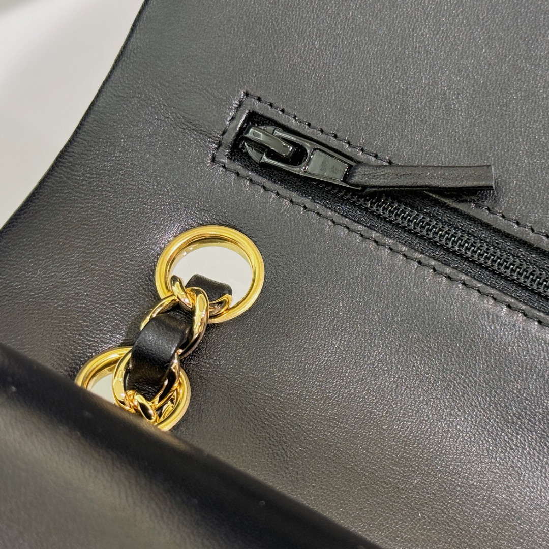 Chanel A01112 Flap Classic 11.12 Handbag Haas Lambskin & Gold-Tone Metal Black - Light Gold - View 17
