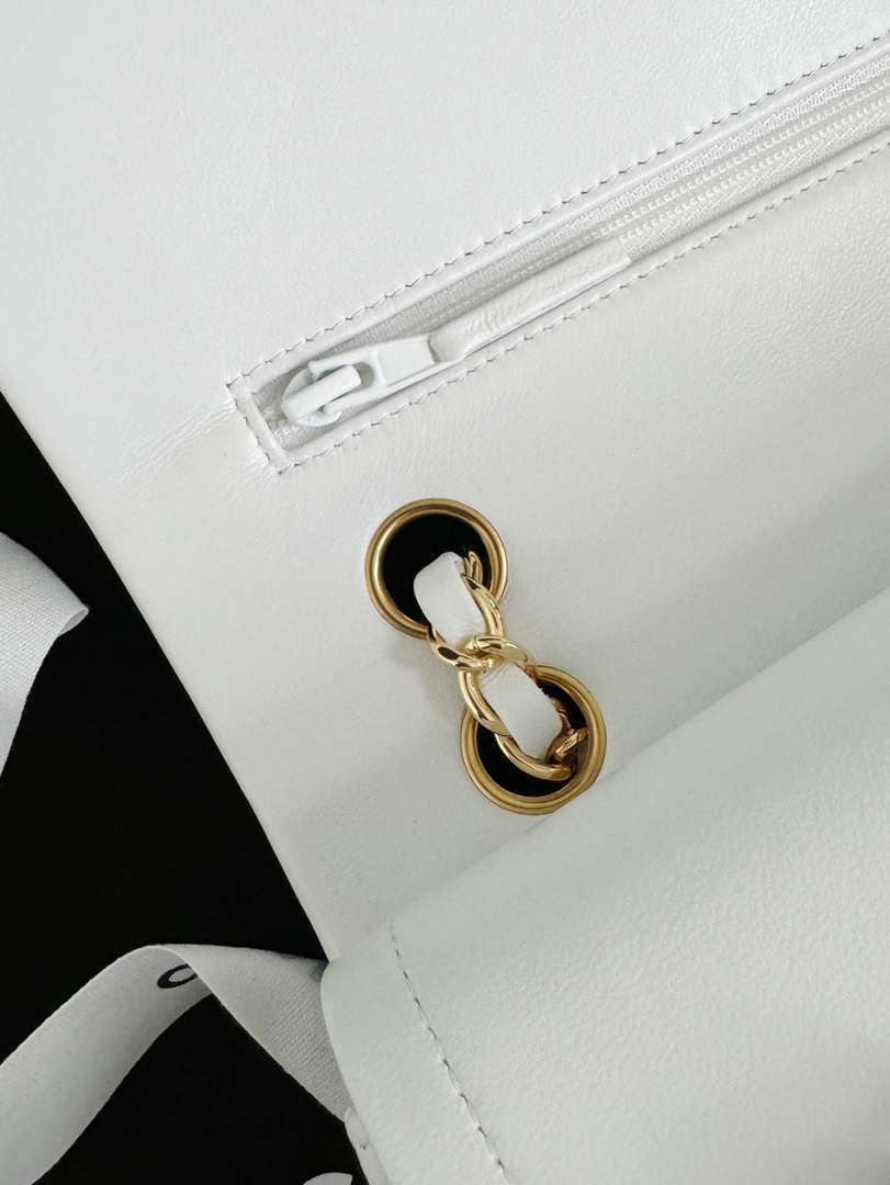 Chanel A01112 Flap Classic 11.12 Handbag Haas Lambskin & Gold-Tone Metal White