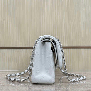 Chanel A01112 Flap Classic 11.12 Handbag Haas Lambskin & Gold-Tone Metal White - Light Gold - View 12