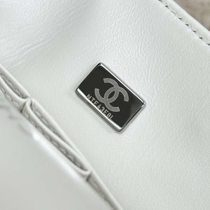 Chanel A01112 Flap Classic 11.12 Handbag Haas Lambskin & Gold-Tone Metal White - Light Gold - View 16