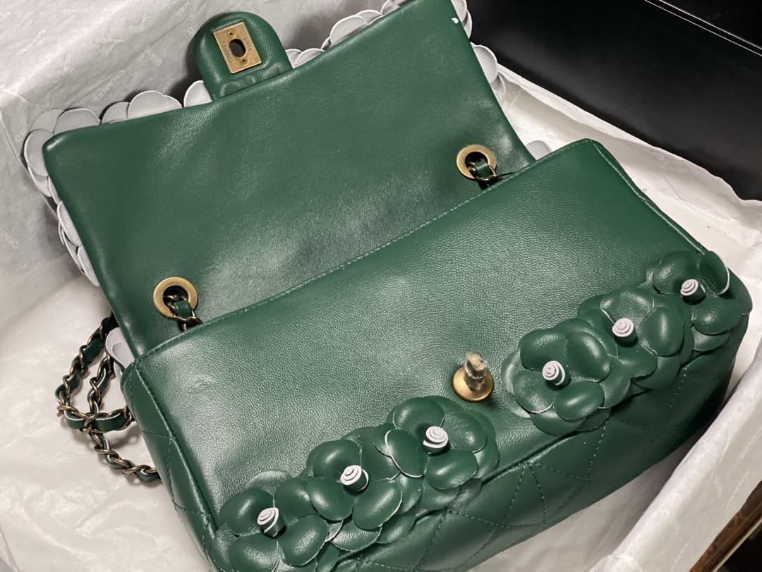 Chanel A01112 Flap Classic 11.12 Handbag Lambskin Camellia Series Green