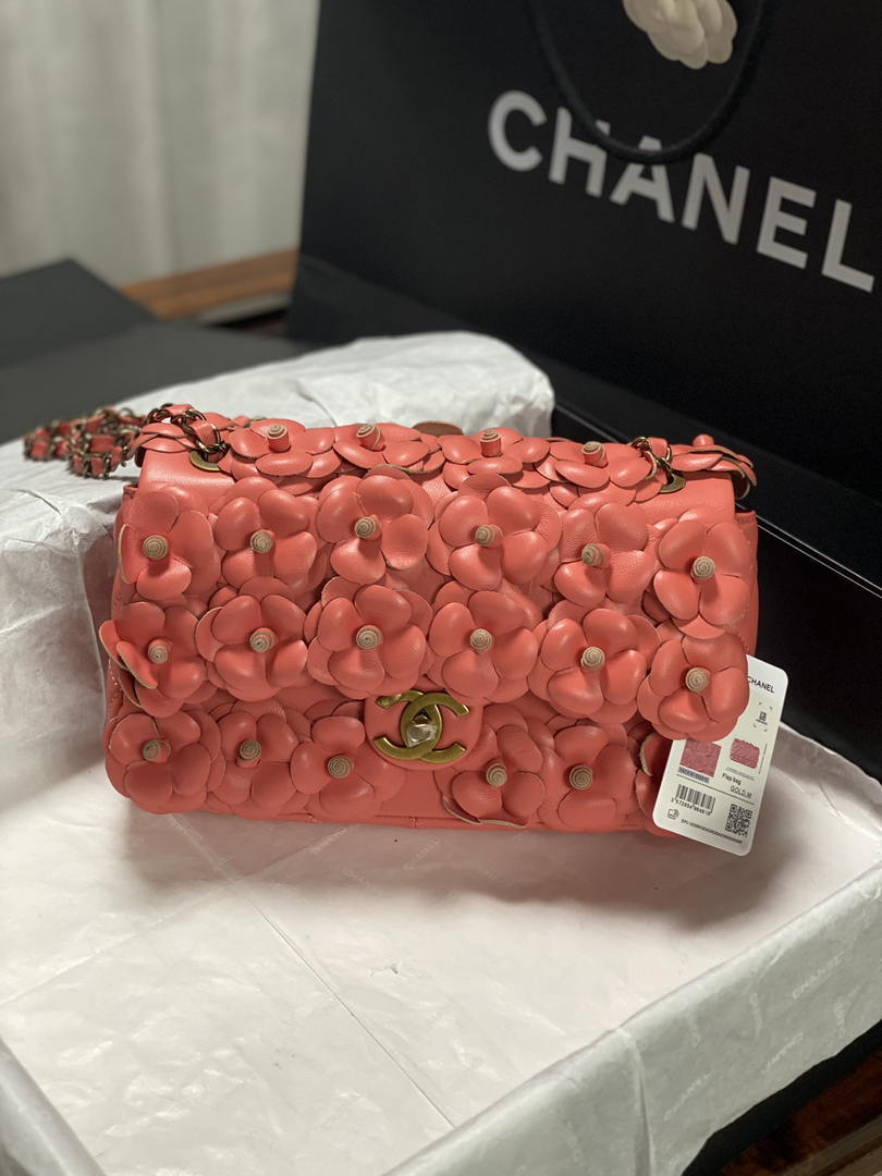 Chanel A01112 Flap Classic 11.12 Handbag Lambskin Camellia Series Rose Red