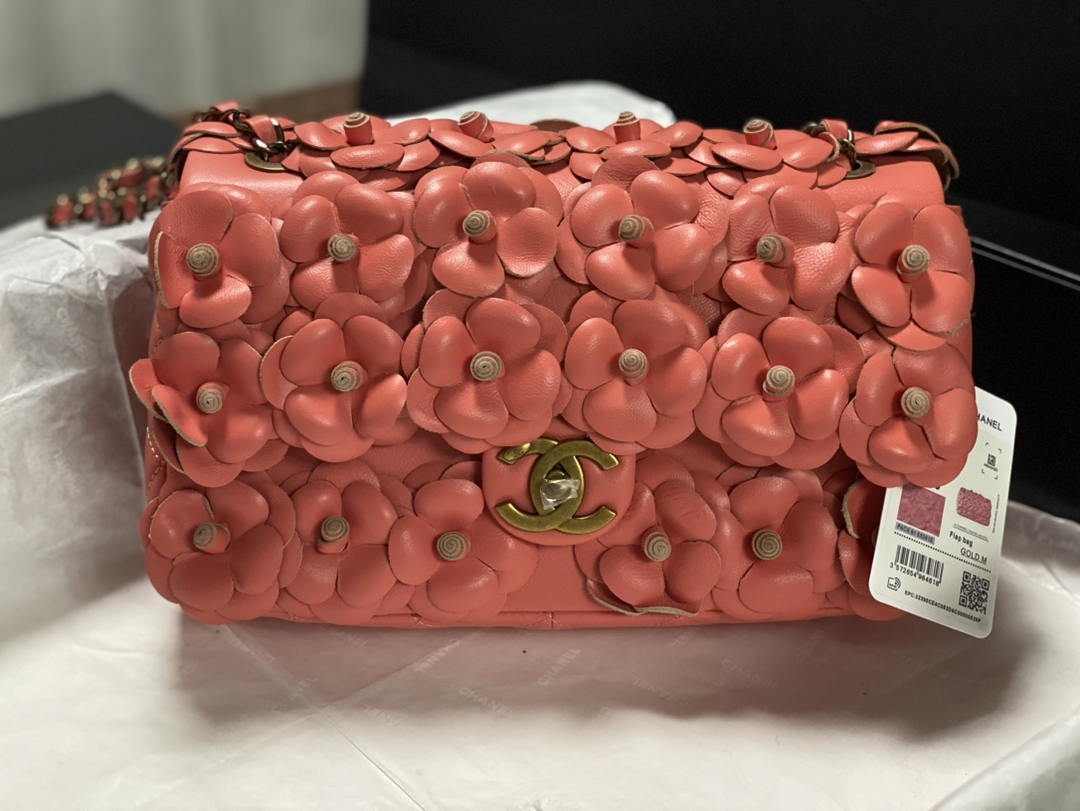 Chanel A01112 Flap Classic 11.12 Handbag Lambskin Camellia Series Rose Red - Default Title - View 2