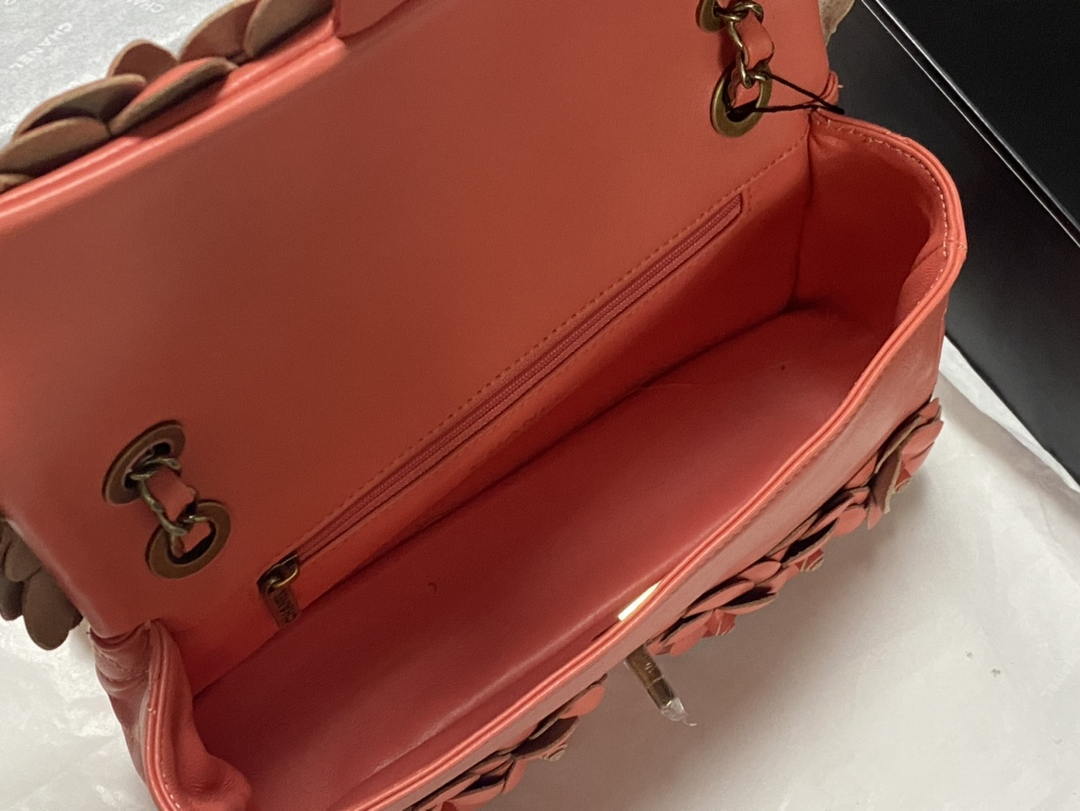 Chanel A01112 Flap Classic 11.12 Handbag Lambskin Camellia Series Rose Red