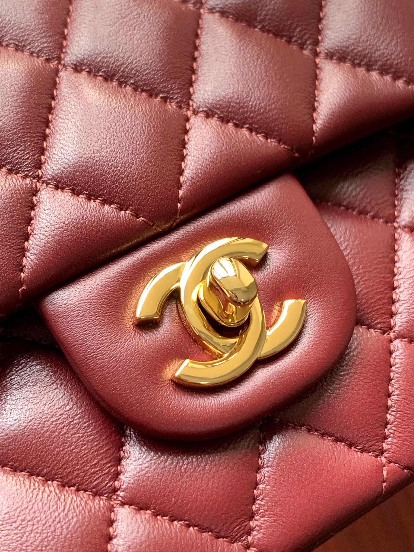 Chanel A01112 Flap Classic 11.12 Handbag Lambskin & Gold-Tone Metal Wine Red - Default Title - View 6