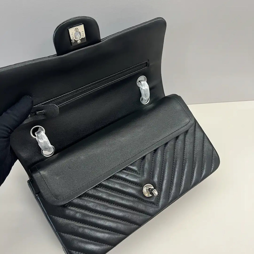 Chanel A01112 Flap Classic 11.12 Handbag Lambskin Black V grid