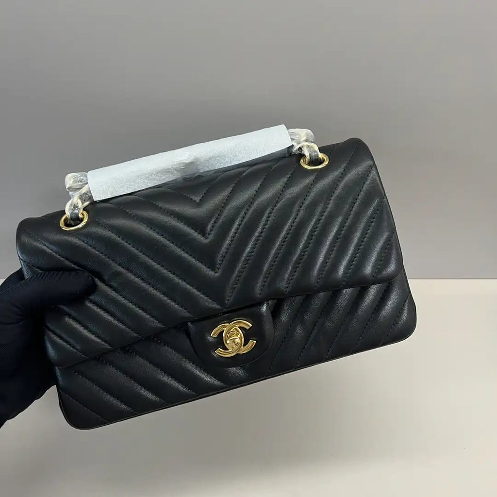 Chanel A01112 Flap Classic 11.12 Handbag Lambskin Black V grid