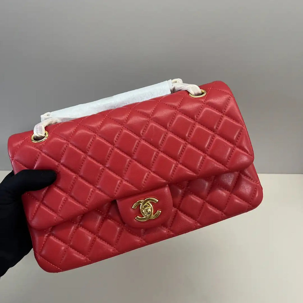 Chanel A01112 Flap Classic 11.12 Handbag Lambskin Red