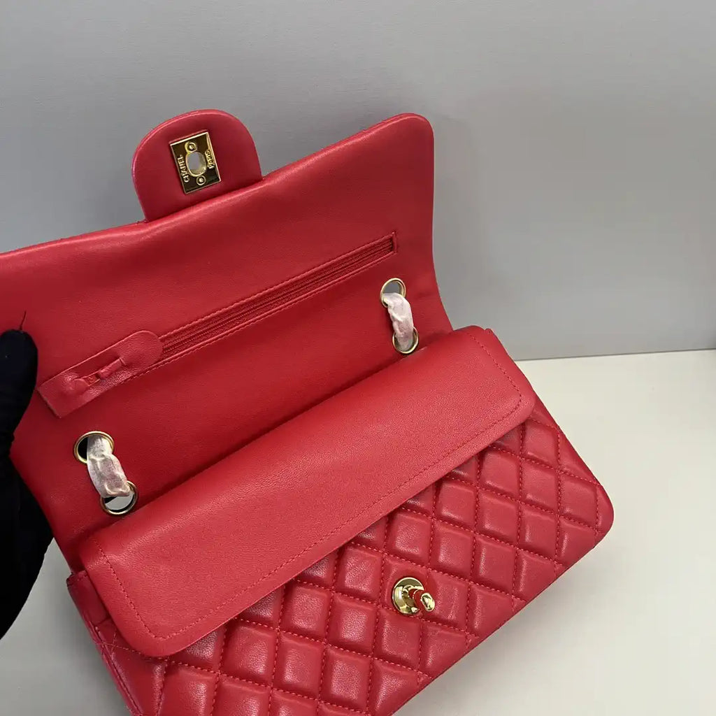 Chanel A01112 Flap Classic 11.12 Handbag Lambskin Red
