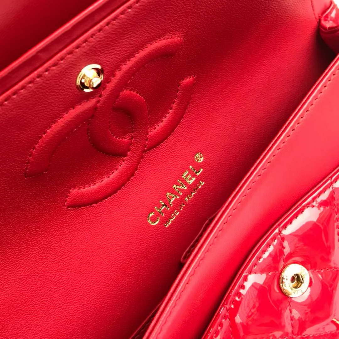 Chanel A01112 Flap Classic 11.12 Handbag Patent leather Red - Gold - View 8