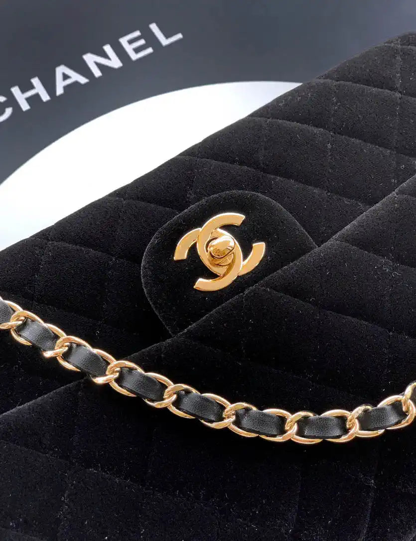 Chanel A01112 Flap Classic 11.12 Handbag Velvet diamond pattern Black