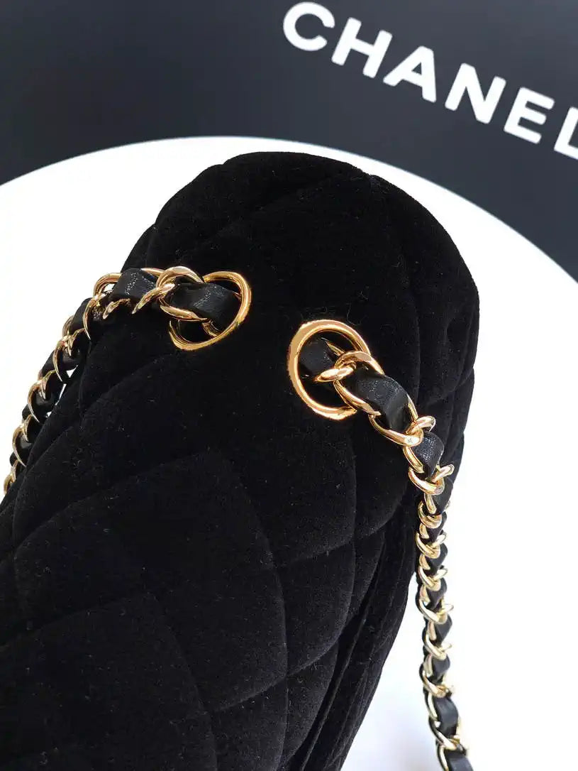 Chanel A01112 Flap Classic 11.12 Handbag Velvet diamond pattern Black