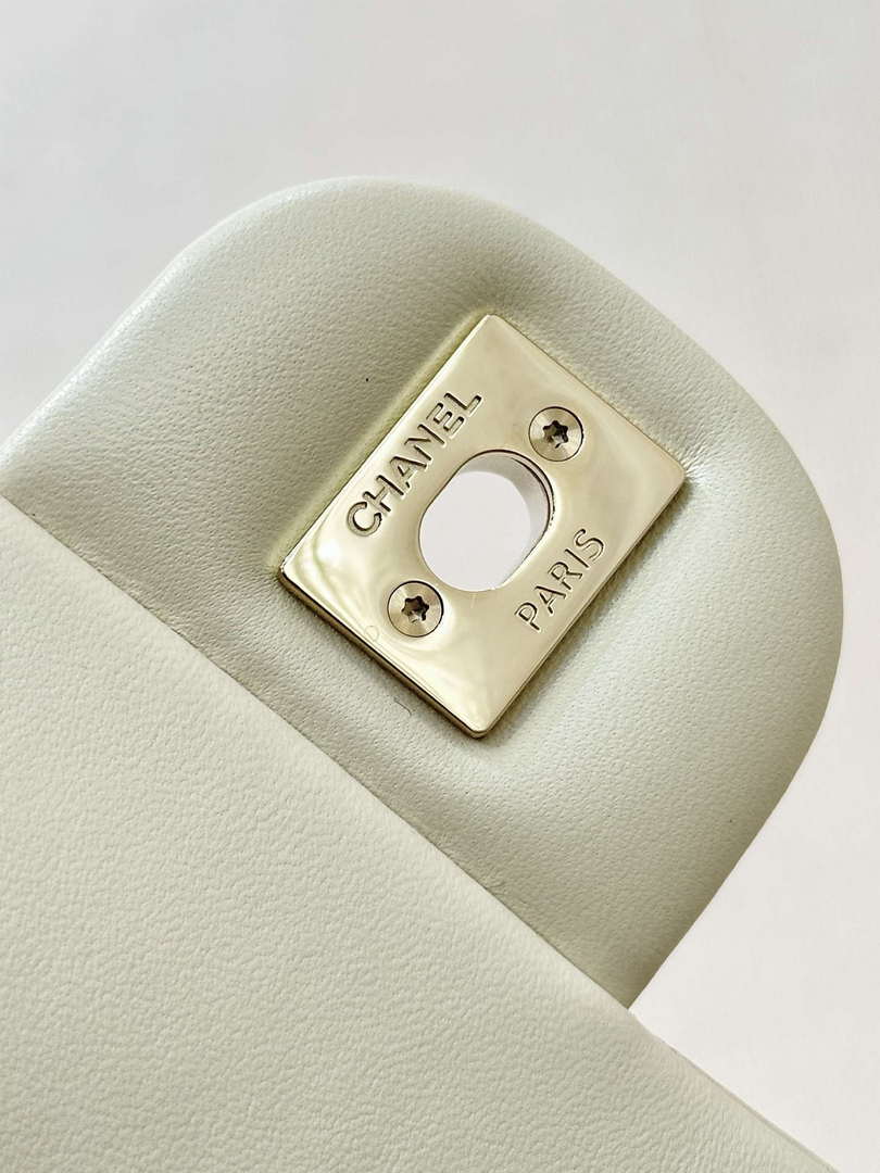 Chanel A01112 Flap Classic 11.12 Handbag White Lambskin Gold