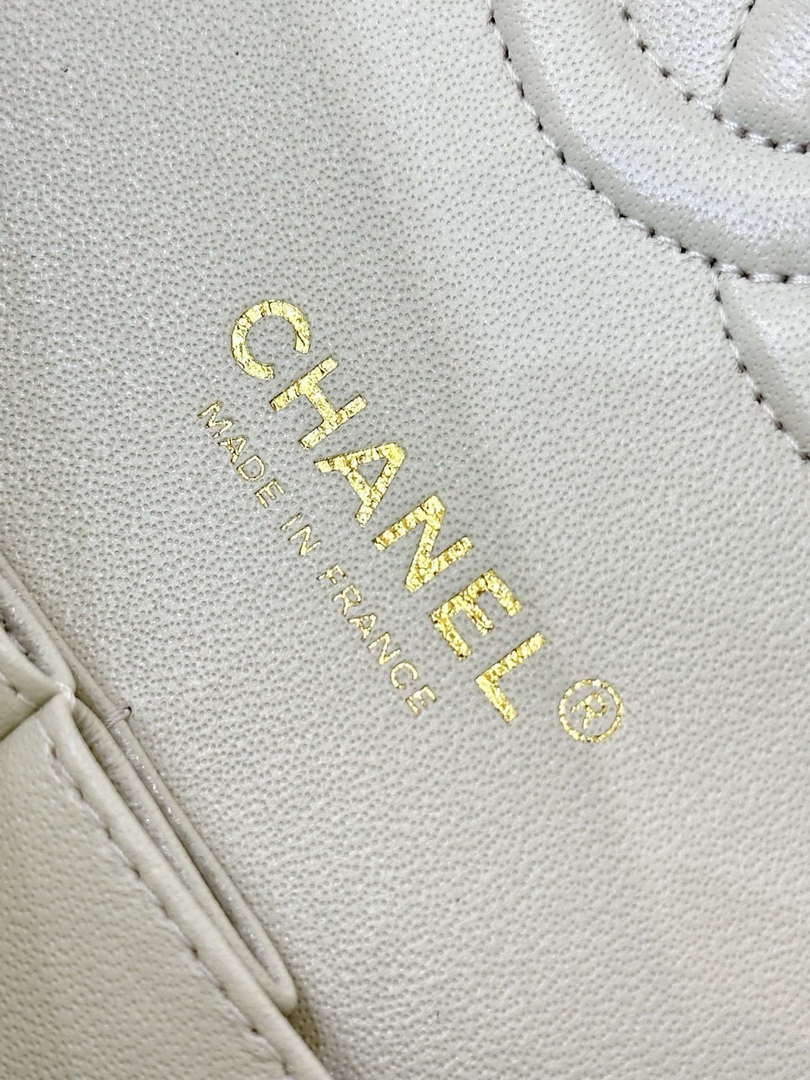 Chanel A01112 Flap Classic 11.12 Handbag White Lambskin Gold