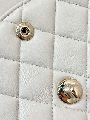 Chanel A01112 Flap Classic 11.12 Handbag White Lambskin Gold - Default Title - View 7
