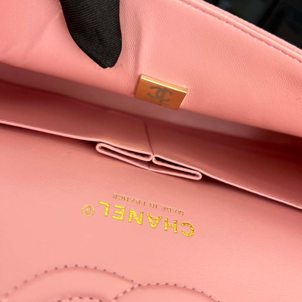 Chanel A01112 Flap Classic Handbag Grained Calfskin & Gold-Tone Metal Pink