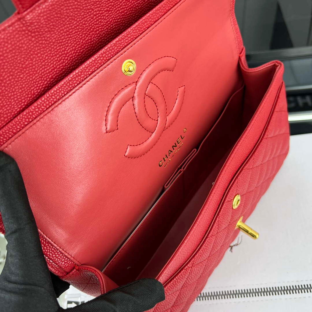 Chanel A01112 Flap Classic Handbag Grained Calfskin & Gold-Tone Metal Red