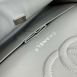 Chanel A01112 Flap Classic Handbag Grained Calfskin & Silver-Tone Metal Gray - Default Title - View 9