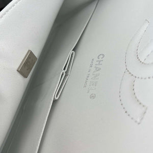 Chanel A01112 Flap Classic Handbag Grained Calfskin & Silver-Tone Metal White - Default Title - View 8