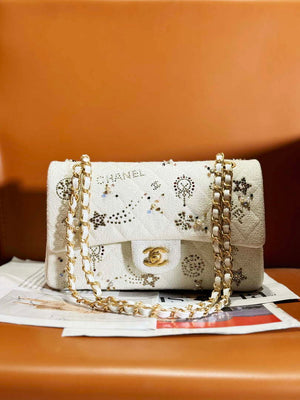 Chanel A01112 Flap Classic Handbag Tweed & Gold-Tone Metal Beige - Default Title - View 1