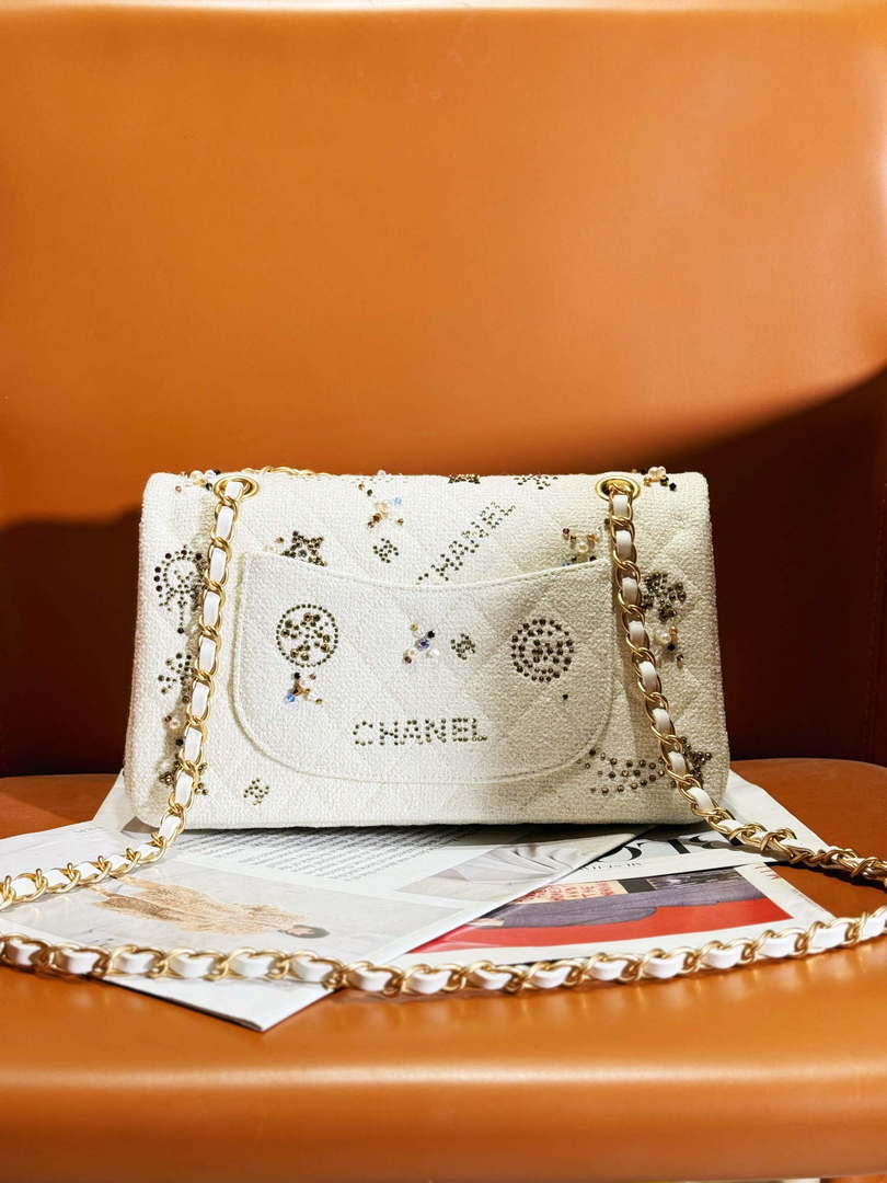 Chanel A01112 Flap Classic Handbag Tweed & Gold-Tone Metal Beige - Default Title - View 3