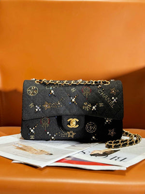 Chanel 24C A01112 Flap Classic Handbag Tweed & Gold-Tone Metal Black - Default Title - View 2