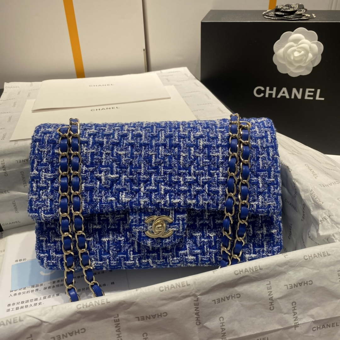 Chanel A01112 Flap Classic Handbag Tweed & Gold-Tone Metal Blue - Default Title - View 2