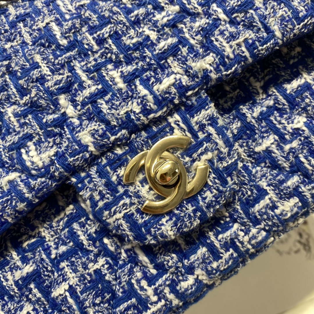 Chanel A01112 Flap Classic Handbag Tweed & Gold-Tone Metal Blue - Default Title - View 3