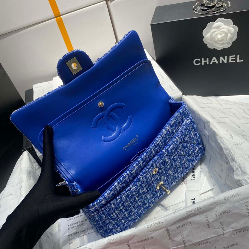 Chanel A01112 Flap Classic Handbag Tweed & Gold-Tone Metal Blue
