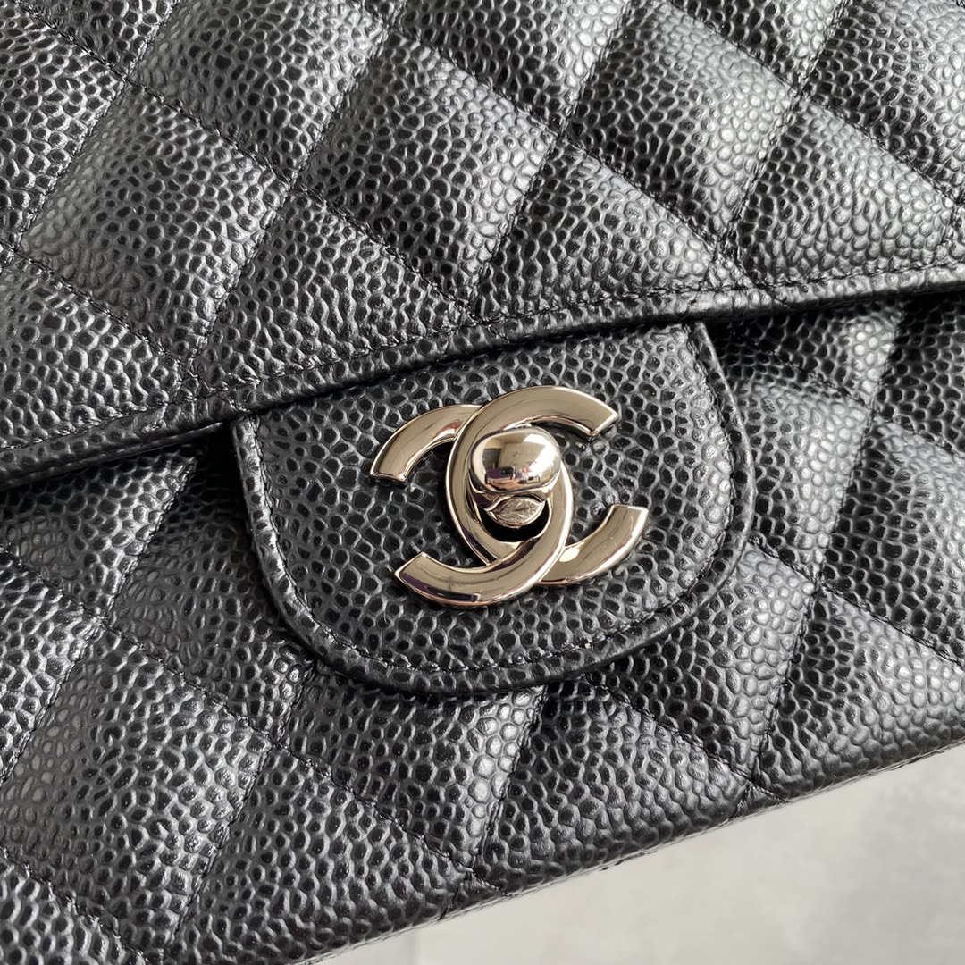 Chanel A01112 Flap Handbag Classic bag Grained shiny Calfskin Black Silver