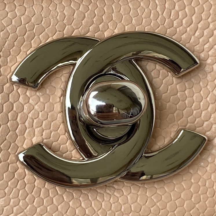 Chanel A01112 Flap Handbag Classic bag Grained shiny Calfskin Black Apricot Pink Silver