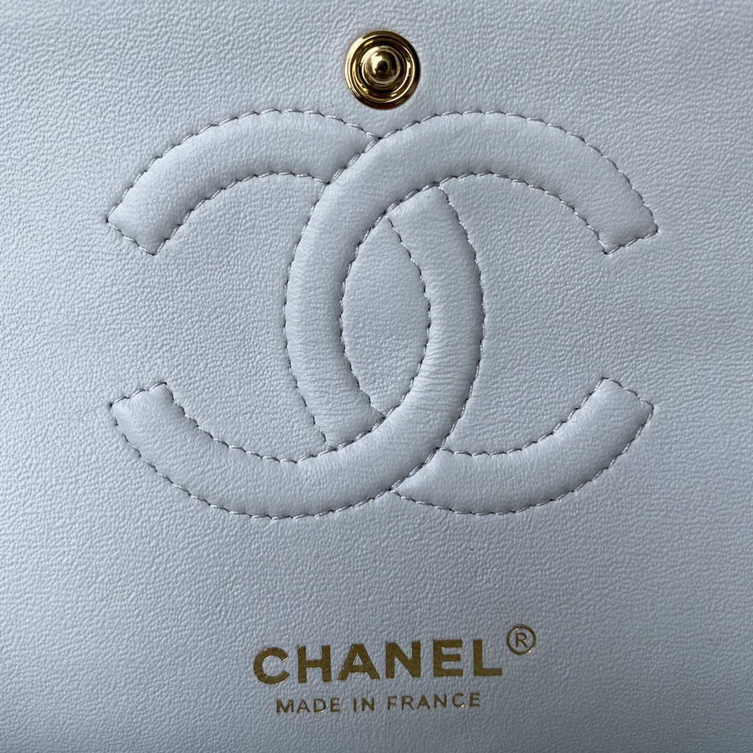 Chanel A01112 Flap Handbag Classic bag Grained shiny Calfskin White Gold