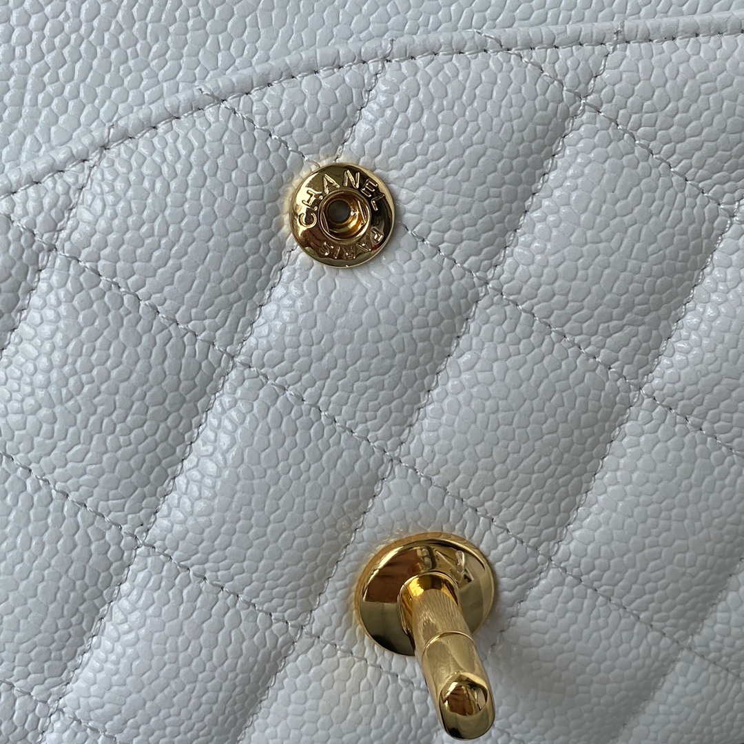 Chanel A01112 Flap Handbag Classic bag Grained shiny Calfskin White Gold - Default Title - View 8