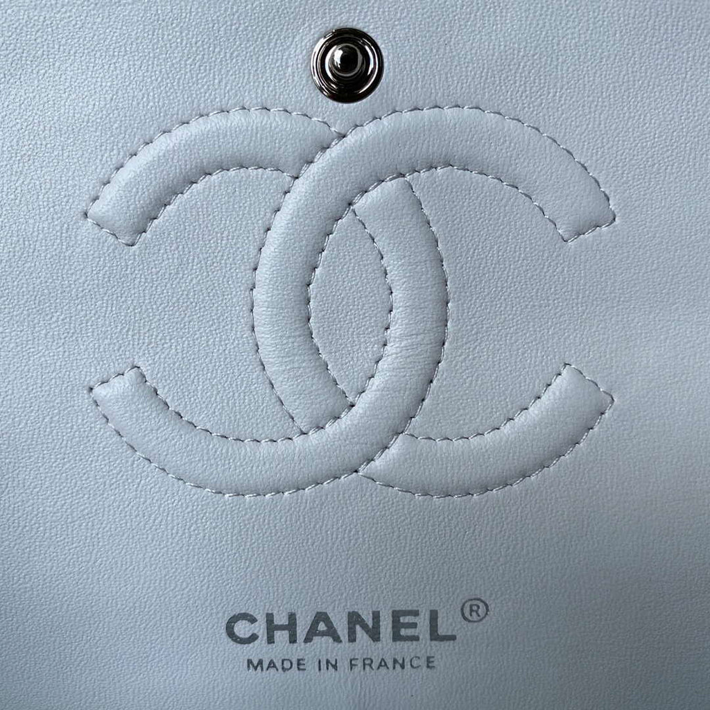 Chanel A01112 Flap Handbag Classic bag Grained shiny Calfskin White Silver
