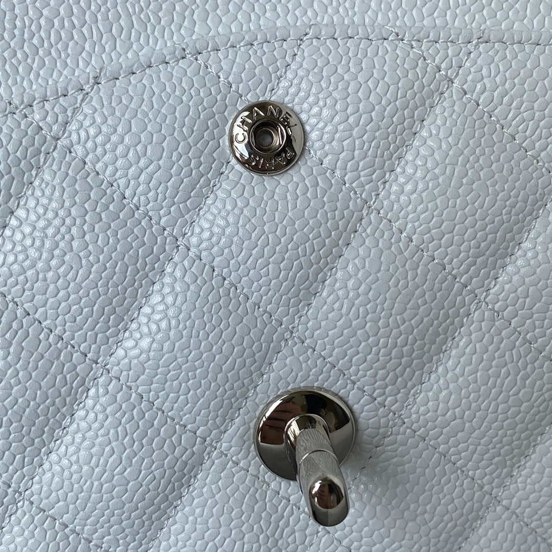 Chanel A01112 Flap Handbag Classic bag Grained shiny Calfskin White Silver