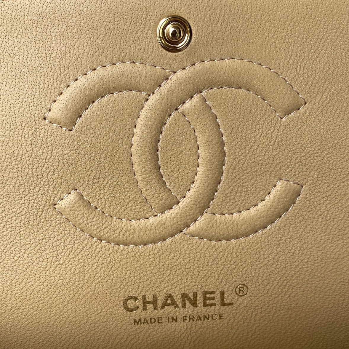 Chanel A01112 Flap Handbag Classic bag Grained shiny Calfskin Tan Gold - Default Title - View 8