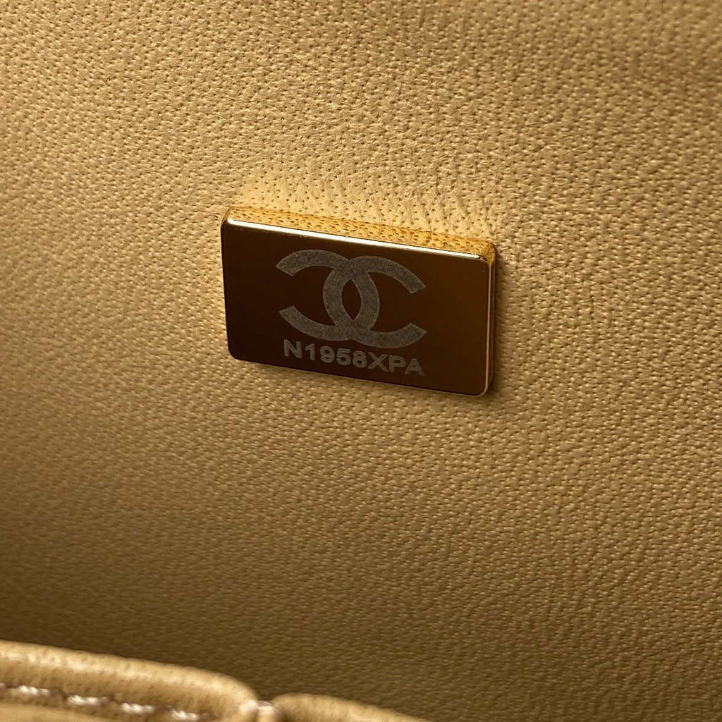 Chanel A01112 Flap Handbag Classic bag Grained shiny Calfskin Tan Gold