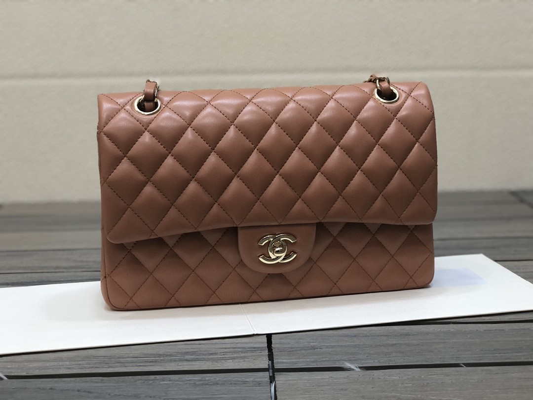 Chanel A01112 Flap Handbag Classic bag Lambskin Brown Shiny Gold - Default Title - View 1