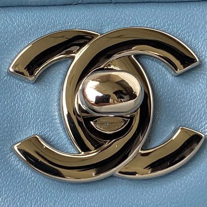 Chanel A01112 Flap Handbag Classic Bag Lambskin Sky Blue Silver - Default Title - View 3