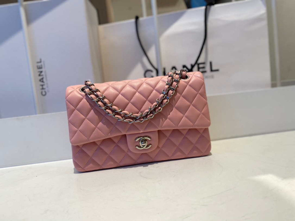 Chanel A01112 Flap Handbag Classic Bag Lambskin