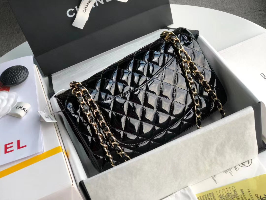 Chanel A01112 Flap Handbag Classic bag Patent Bag leather Lambskin Gold - Default Title - View 3